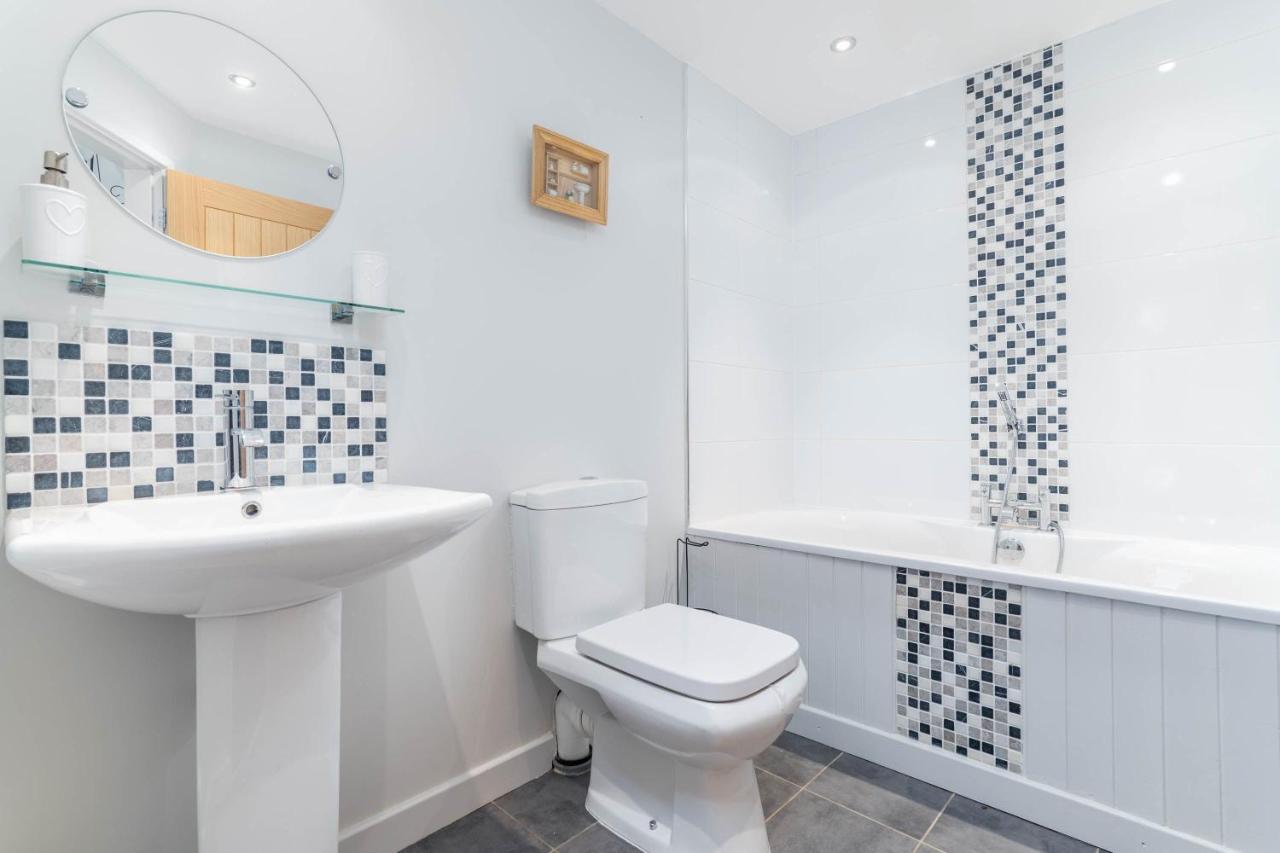 The Pigsty - 3 Bedroom Barn Conversion Coventry Exterior photo