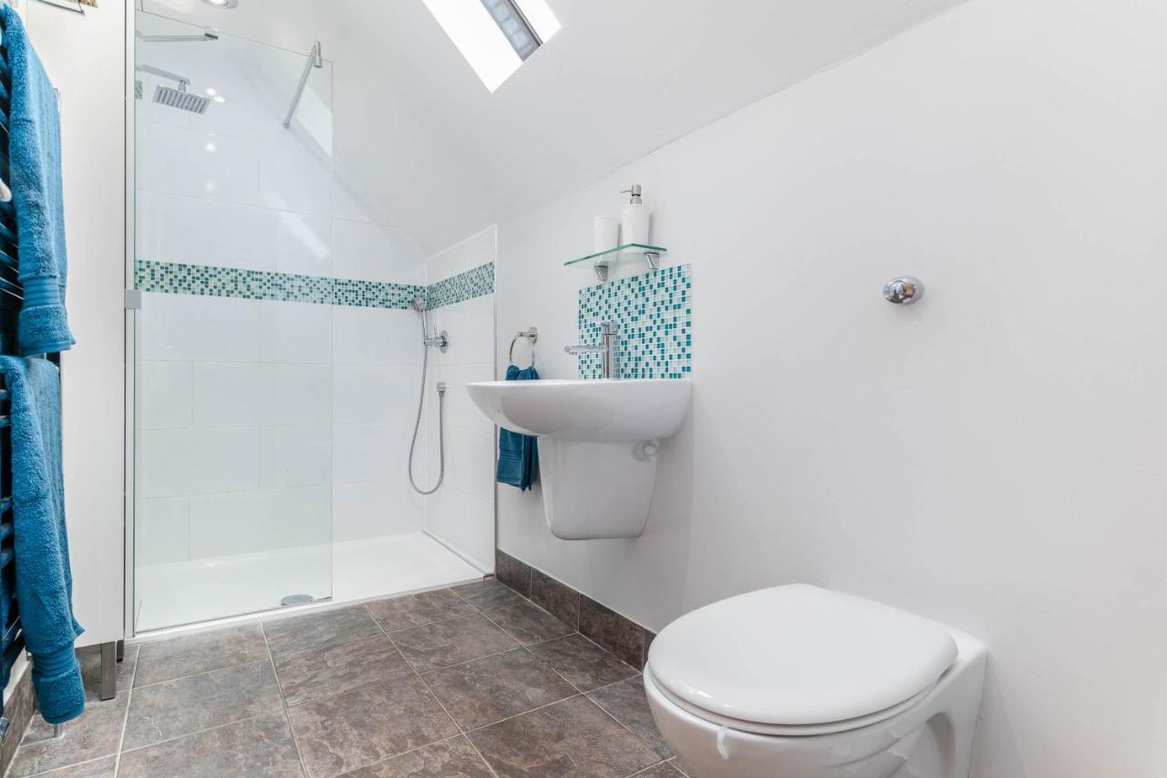 The Pigsty - 3 Bedroom Barn Conversion Coventry Exterior photo